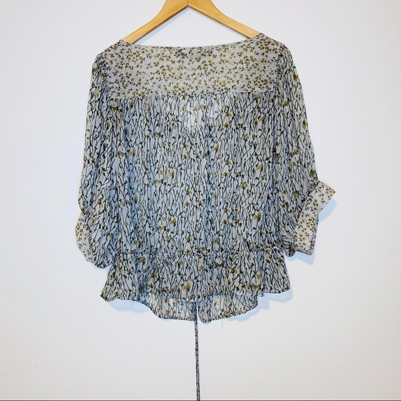 NWOT Zara Sage Floral Boho 100% Silk Sheer 3/4 Cuffed Sleeve Top Size M - Picture 3 of 11